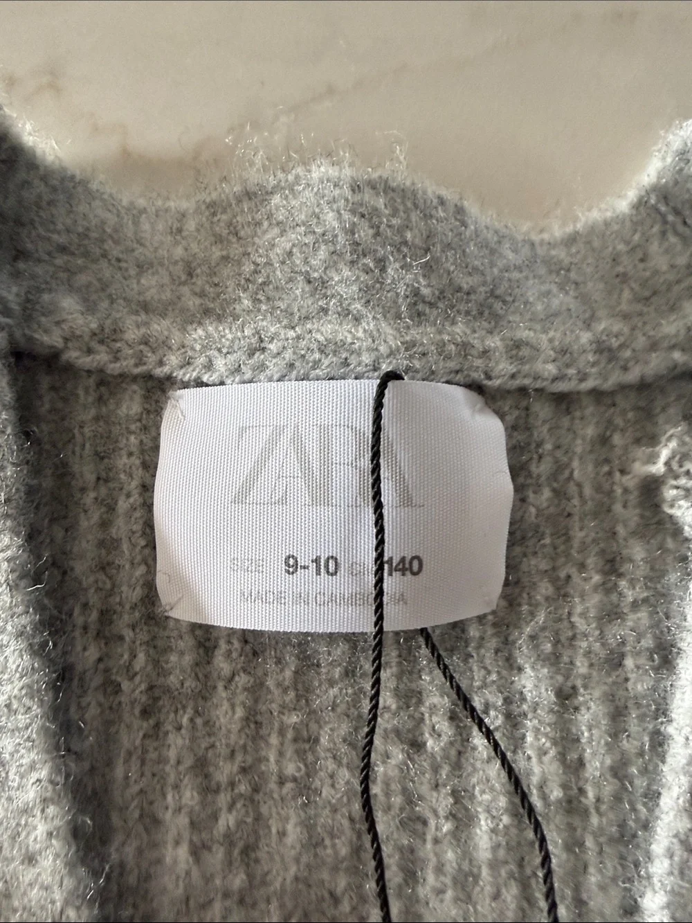 ZARA Gray Ribbed V-Neck Button-Up Cardigan